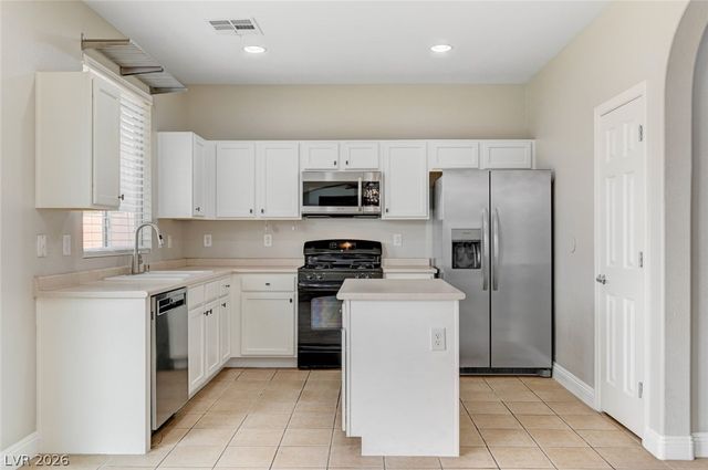 567 East Pinetop Lake Street, Henderson, NV 89002