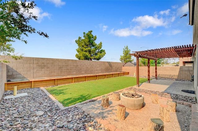 567 East Pinetop Lake Street, Henderson, NV 89002