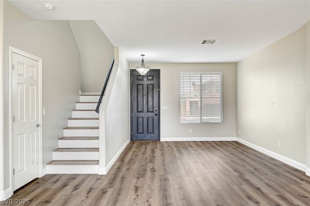 567 East Pinetop Lake Street, Henderson, NV 89002