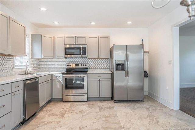 1011 Anarine Road, Fayetteville, NC 28303