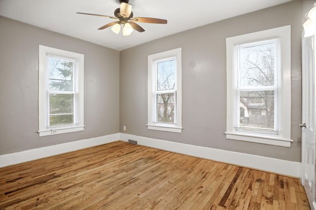 2214 Girard Avenue N, Minneapolis, MN 55411