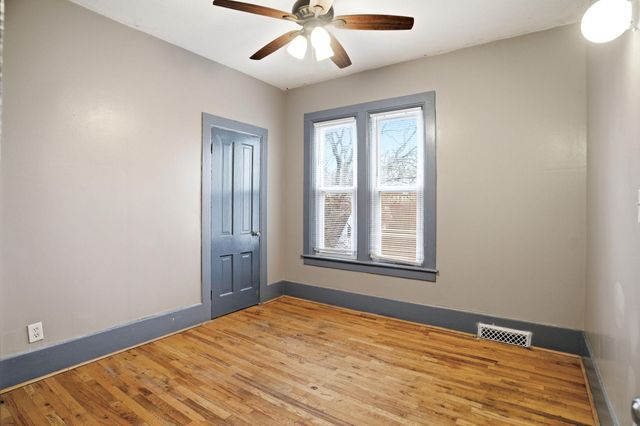 2214 Girard Avenue N, Minneapolis, MN 55411