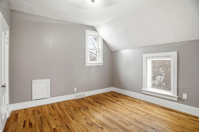 2214 Girard Avenue N, Minneapolis, MN 55411