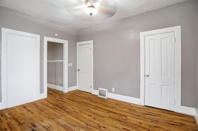 2214 Girard Avenue N, Minneapolis, MN 55411