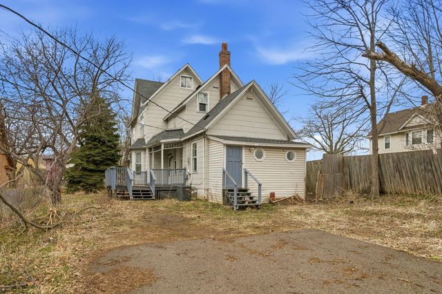 2214 Girard Avenue N, Minneapolis, MN 55411