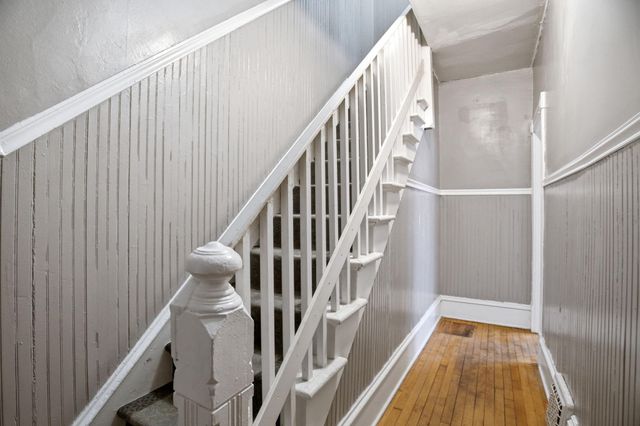 2214 Girard Avenue N, Minneapolis, MN 55411