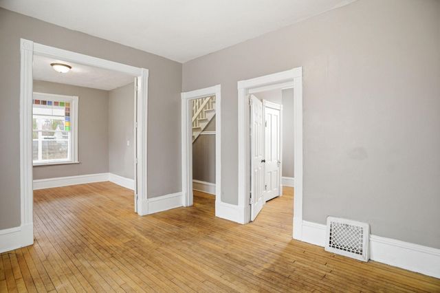 2214 Girard Avenue N, Minneapolis, MN 55411