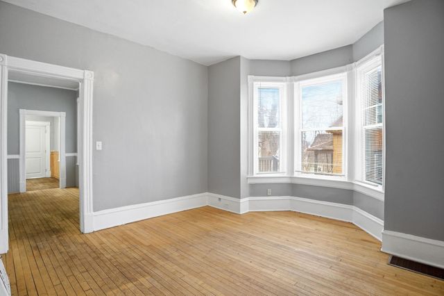 2214 Girard Avenue N, Minneapolis, MN 55411