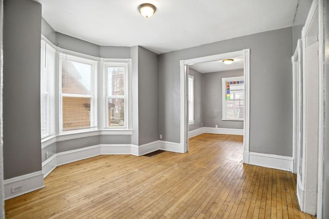 2214 Girard Avenue N, Minneapolis, MN 55411