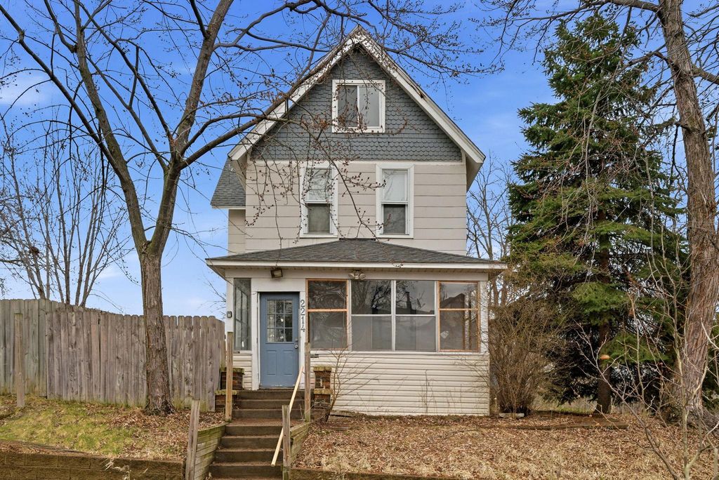 2214 Girard Avenue N, Minneapolis, MN 55411