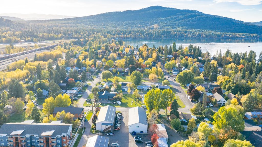 121 Iowa Avenue Building 2 (14 units), Whitefish, MT 59937 photo 4