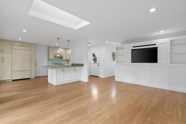 1435 Eastcrest Court, Santa Cruz, CA 95062