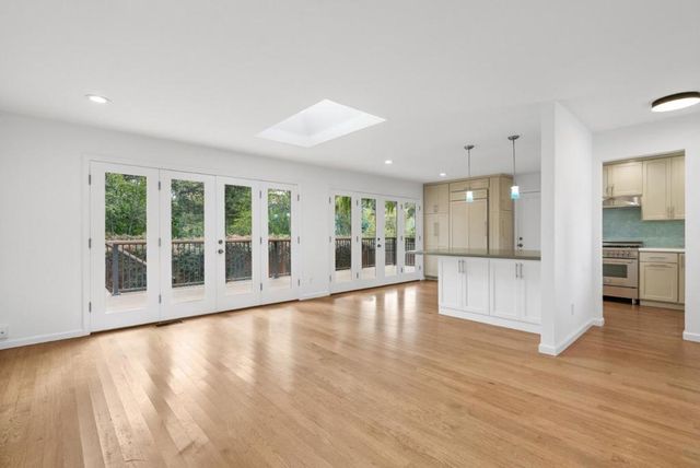 1435 Eastcrest Court, Santa Cruz, CA 95062