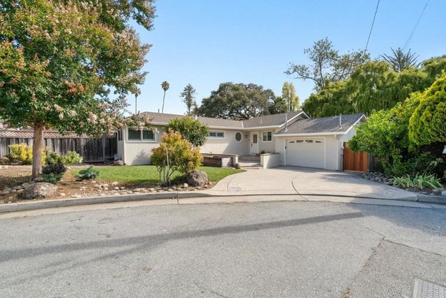 1435 Eastcrest Court, Santa Cruz, CA 95062