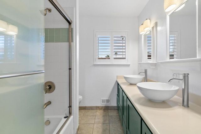 1435 Eastcrest Court, Santa Cruz, CA 95062