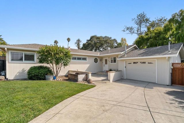 1435 Eastcrest Court, Santa Cruz, CA 95062