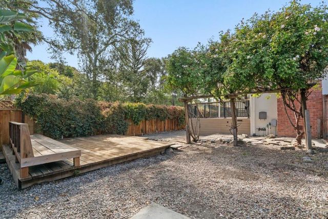 1435 Eastcrest Court, Santa Cruz, CA 95062