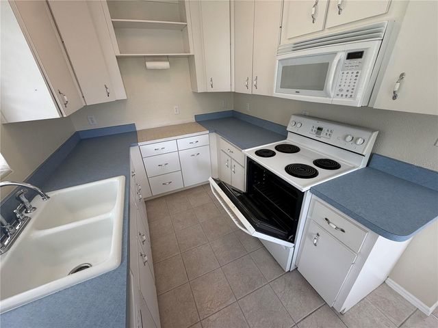2301 E WARM SPRINGS AVENUE, Coleman, FL 33521