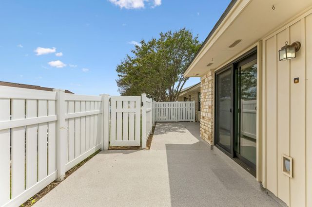 1919 American DR B-110, Lago Vista, TX 78645