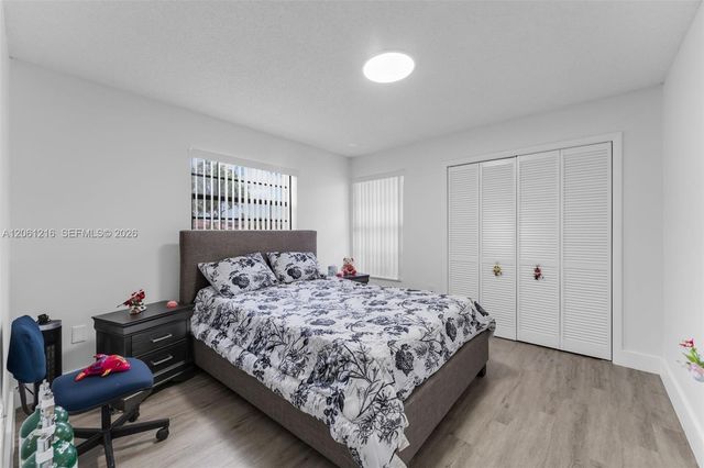 8612 SW 148th Place, Miami, FL 33193