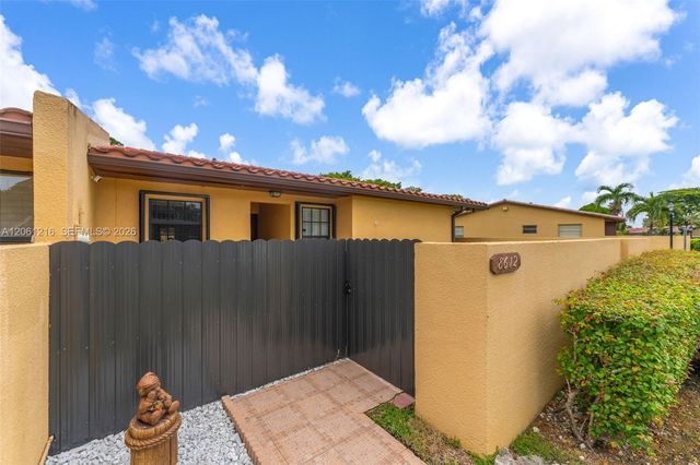8612 SW 148th Place, Miami, FL 33193