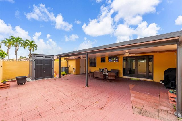 8612 SW 148th Place, Miami, FL 33193