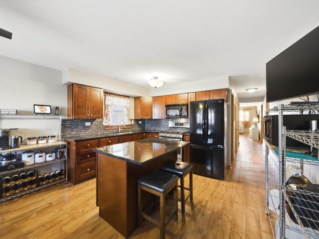 292 Bensley Avenue, Calumet City, IL 60409