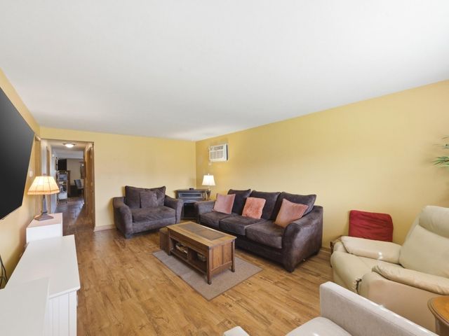 292 Bensley Avenue, Calumet City, IL 60409