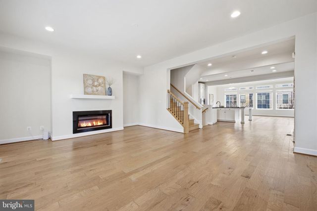 42313 IMPERVIOUS TER, Brambleton, VA 20148