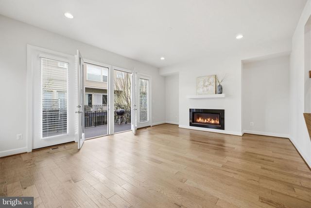 42313 IMPERVIOUS TER, Brambleton, VA 20148