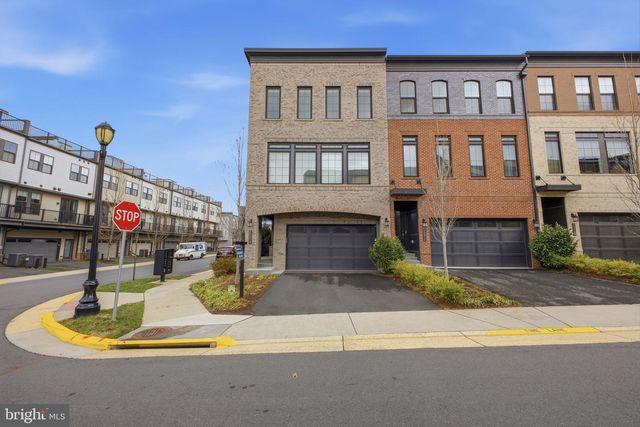 42313 IMPERVIOUS TER, Brambleton, VA 20148