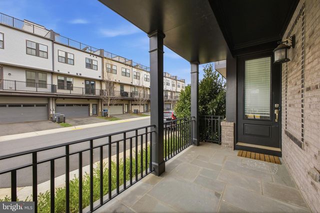 42313 IMPERVIOUS TER, Brambleton, VA 20148