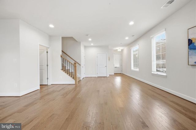 42313 IMPERVIOUS TER, Brambleton, VA 20148