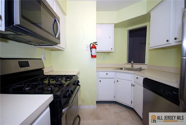 1150 Schmidt Lane, North Brunswick, NJ 08902