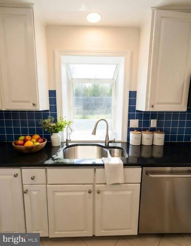 1006 KIMBERWICKE RD, Mclean, VA 22102