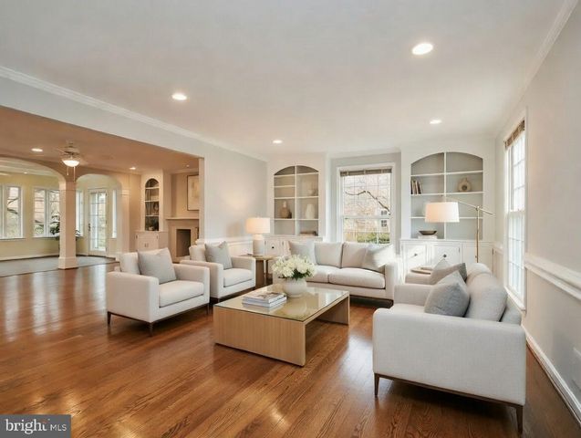 1006 KIMBERWICKE RD, Mclean, VA 22102