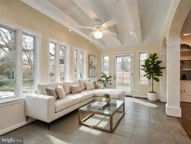 1006 KIMBERWICKE RD, Mclean, VA 22102