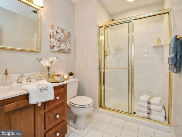 1006 KIMBERWICKE RD, Mclean, VA 22102