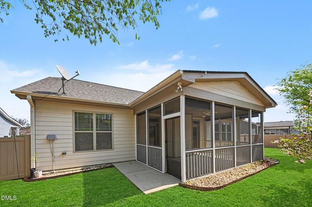 383 Apalachia Lake Drive, Fuquay Varina, NC 27526