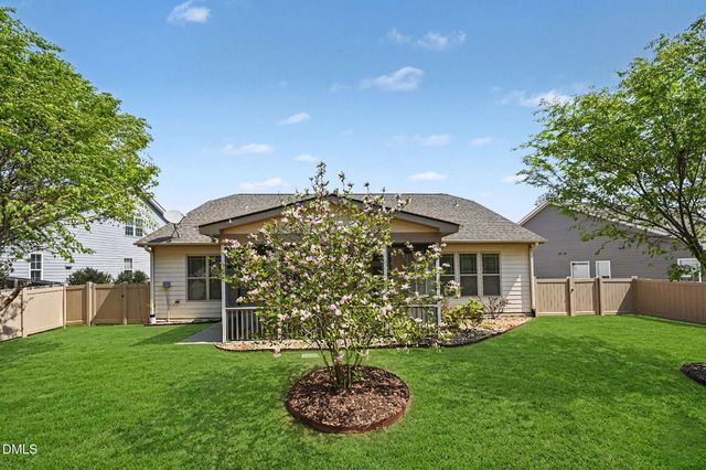 383 Apalachia Lake Drive, Fuquay Varina, NC 27526