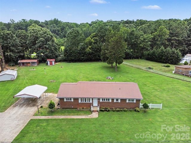 225 Oliphant Road, Mooresville, NC 28115