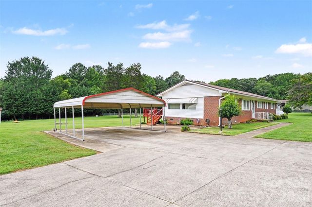 225 Oliphant Road, Mooresville, NC 28115