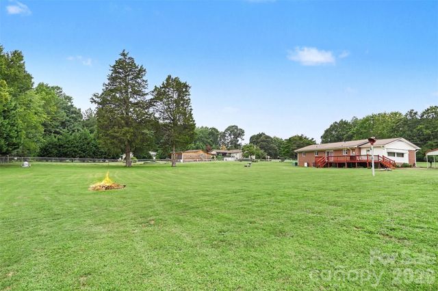 225 Oliphant Road, Mooresville, NC 28115
