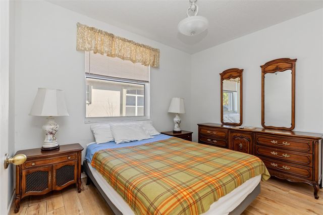 857 NW 133rd Avenue, Pembroke Pines, FL 33028