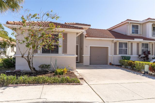 857 NW 133rd Avenue, Pembroke Pines, FL 33028