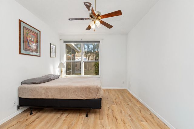 857 NW 133rd Avenue, Pembroke Pines, FL 33028