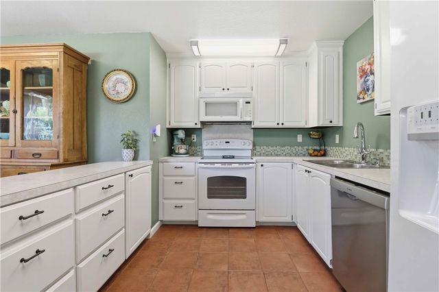 11530 Pearce Road, Fayetteville, AR 72701