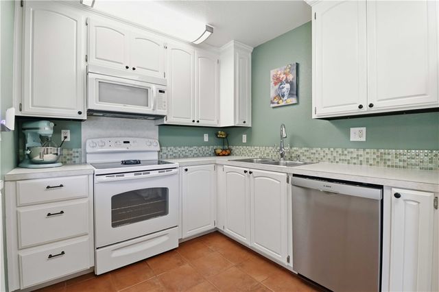 11530 Pearce Road, Fayetteville, AR 72701