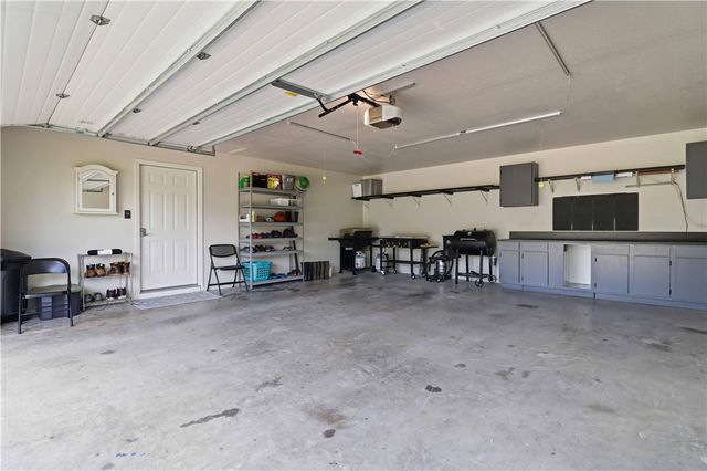 11530 Pearce Road, Fayetteville, AR 72701