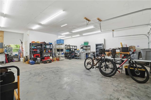 11530 Pearce Road, Fayetteville, AR 72701